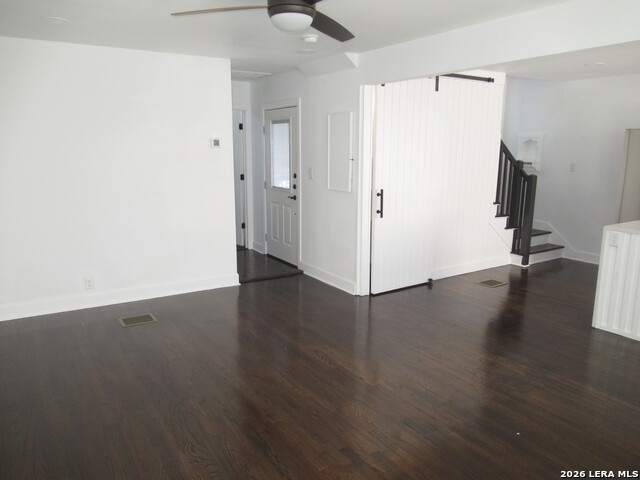 313 Natalen Property Photo 5