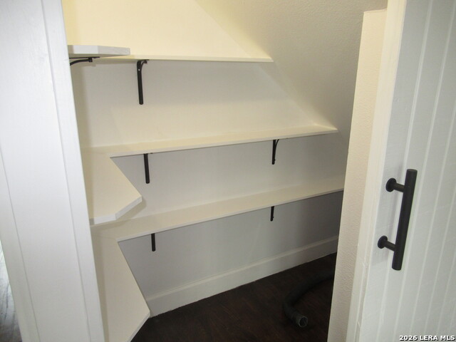 313 Natalen Property Photo 8
