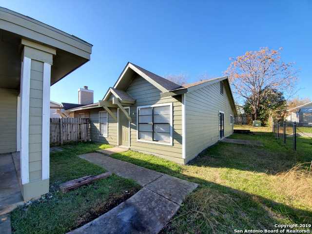 7906 Falcon Ridge Dr Property Photo 4