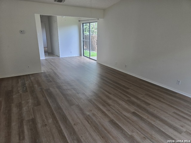7906 Falcon Ridge Dr Property Photo 5