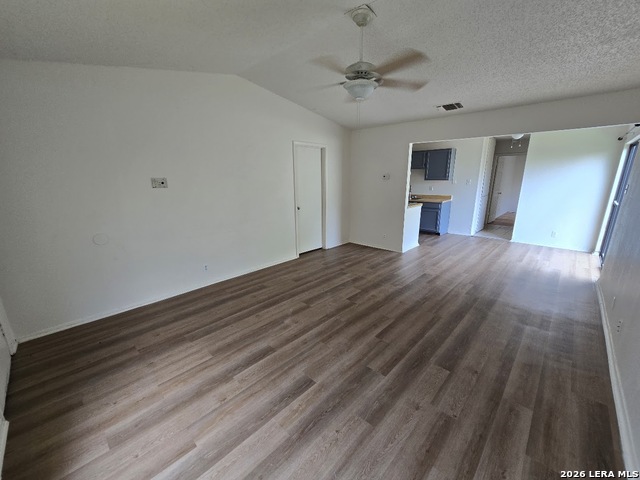 7906 Falcon Ridge Dr Property Photo 7