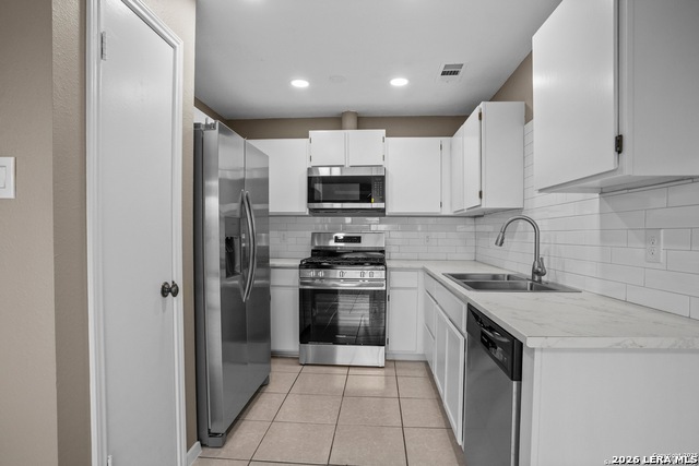 5279 Meadow Rise St Property Photo 4