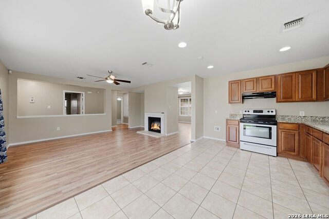 157 Springtree Pkwy Property Photo 11