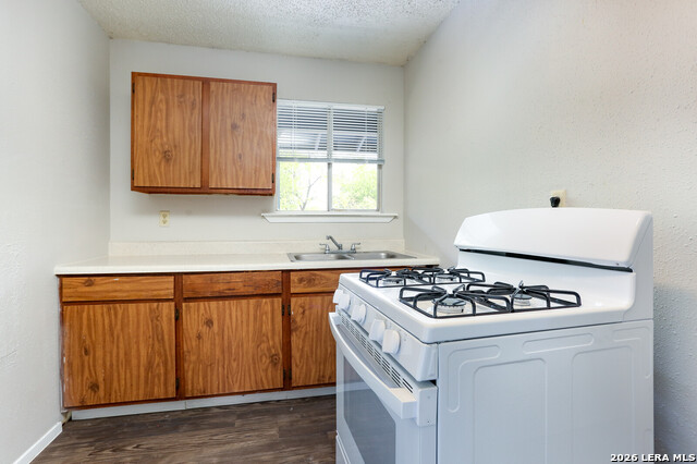102 E Cheryl Dr Property Photo 2