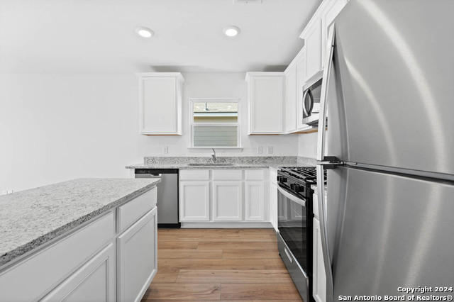 3402 Warlow Branch Property Photo 8