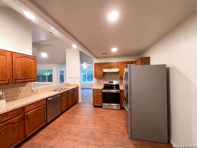 9511 Elm Gln Property Photo 2