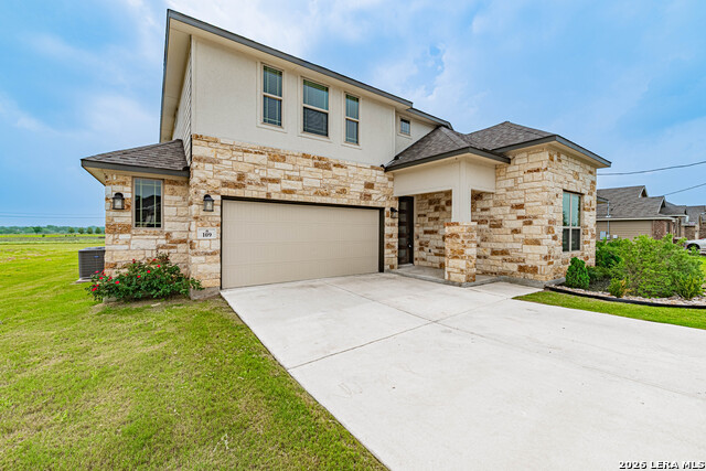 109 Willow Oak Trl Property Photo 3