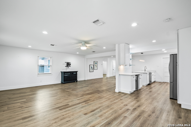305 Schweppe Property Photo 3