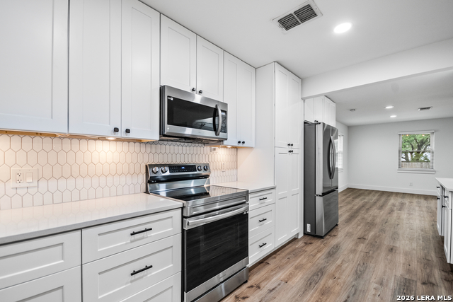 305 Schweppe Property Photo 4