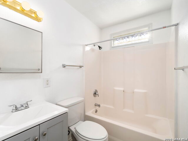 508 Randall Ave Property Photo 11
