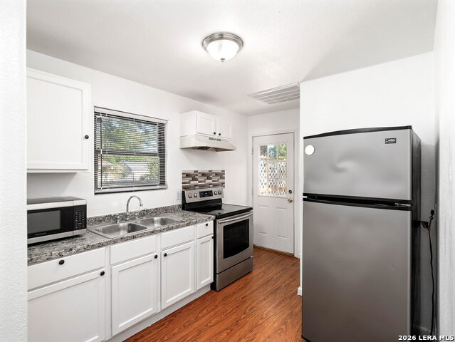508 Randall Ave Property Photo 12