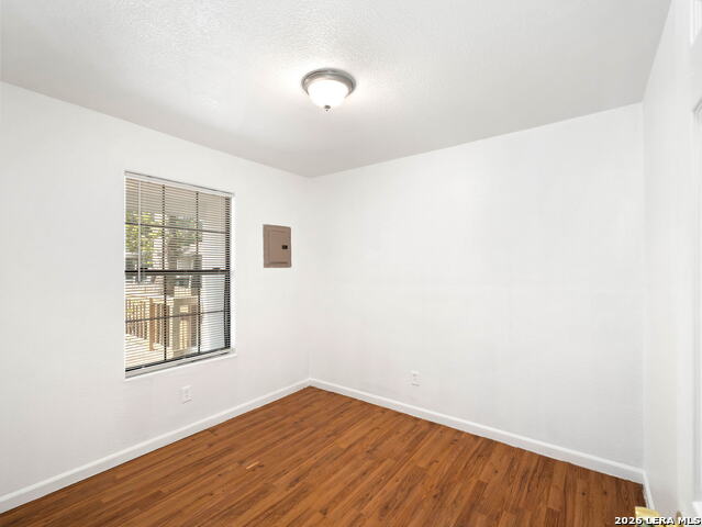508 Randall Ave Property Photo 17