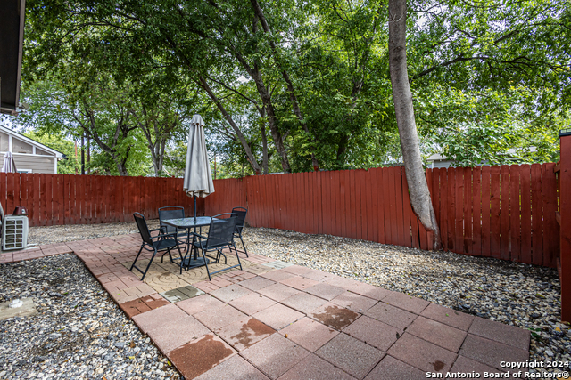 1202 N Center Property Photo 29