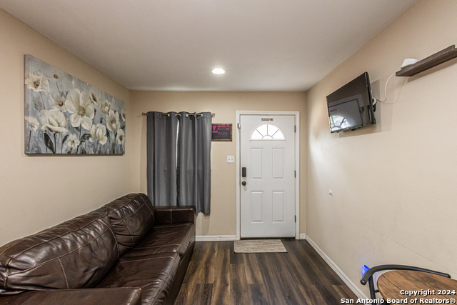 1202 N Center Property Photo 34