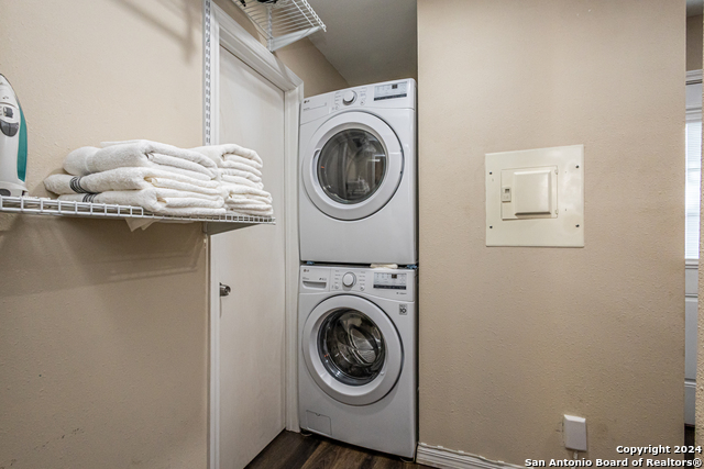 1202 N Center Property Photo 40