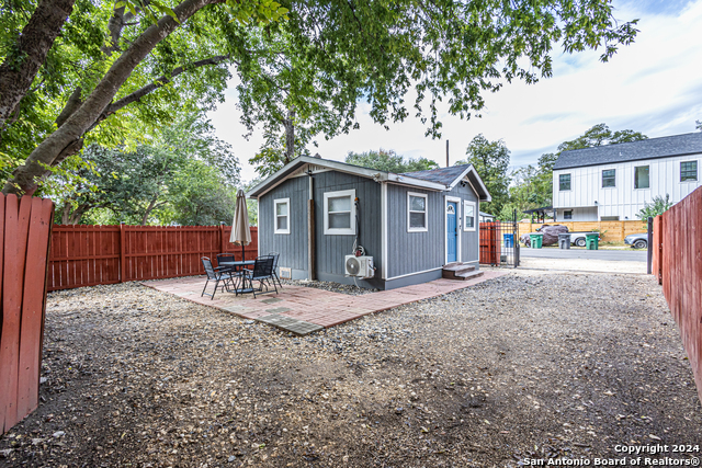 1202 N Center Property Photo 44