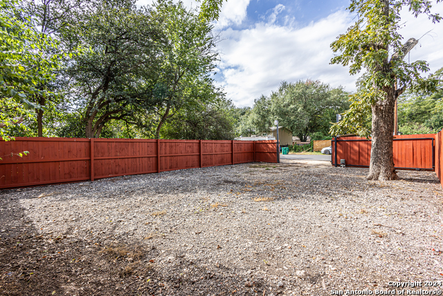 1202 N Center Property Photo 47