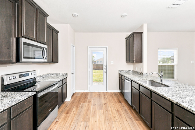 9127 Bennett Frst Property Photo 6
