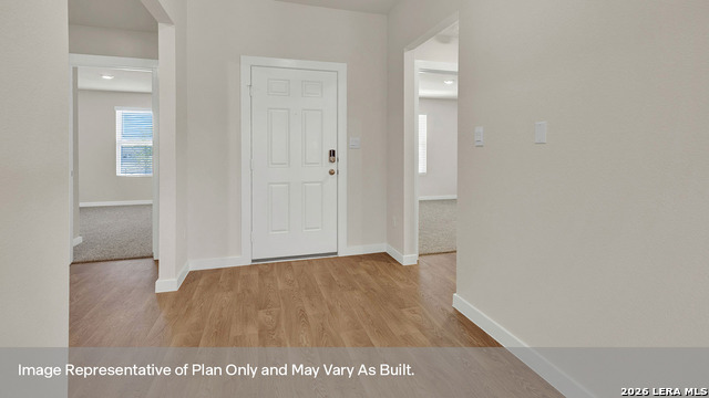 470 Gwenn Glade Cv Property Photo 3