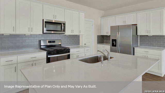470 Gwenn Glade Cv Property Photo 12