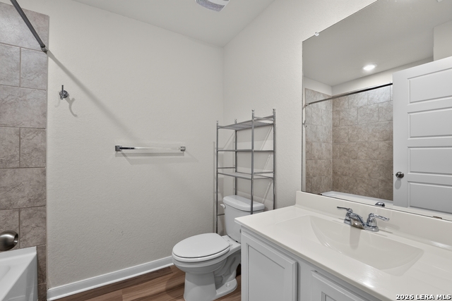 2130 Silver Maple Property Photo 3
