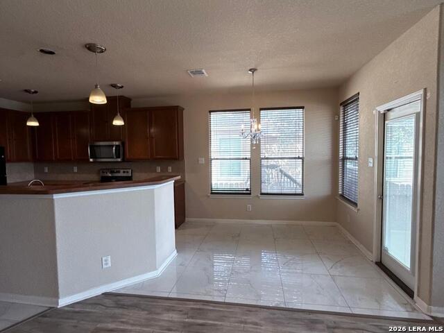 10135 Divine Breeze Property Photo 7