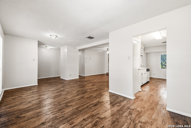 5416 Rambowllette Dr Property Photo 3