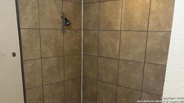 274 Rosemont Dr Property Photo 22