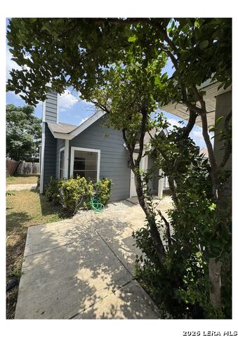 9611 Simplicity Dr Property Photo 5