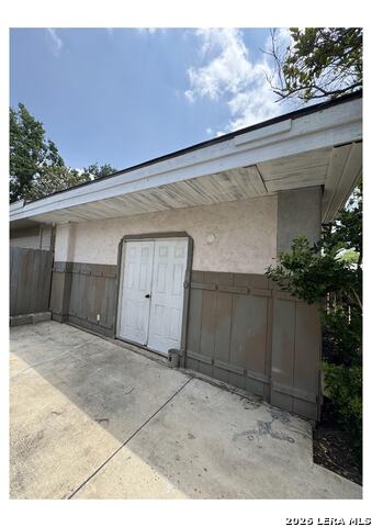 9611 Simplicity Dr Property Photo 18