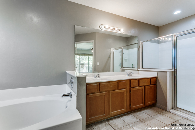 10518 Mustang Rdg Property Photo 6