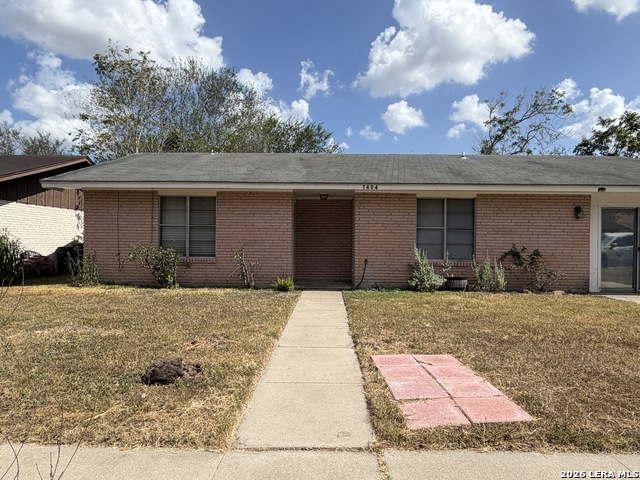 1404 Fairview Dr Property Photo 1