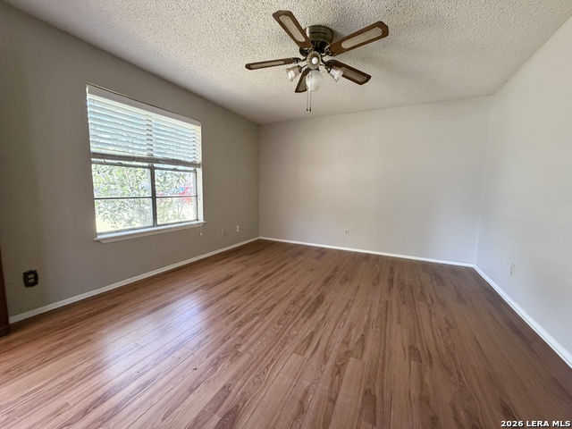 1404 Fairview Dr Property Photo 5