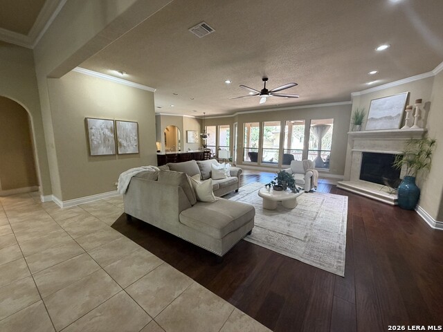 402 Cameron Cir Property Photo 4