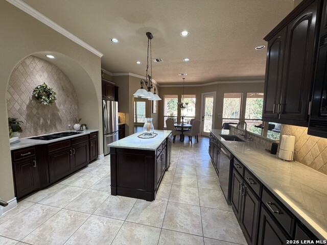 402 Cameron Cir Property Photo 6