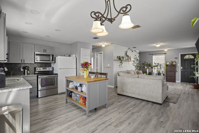 5923 Fox Cyn Property Photo 10