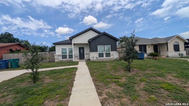5847 Tree View Property Photo 3