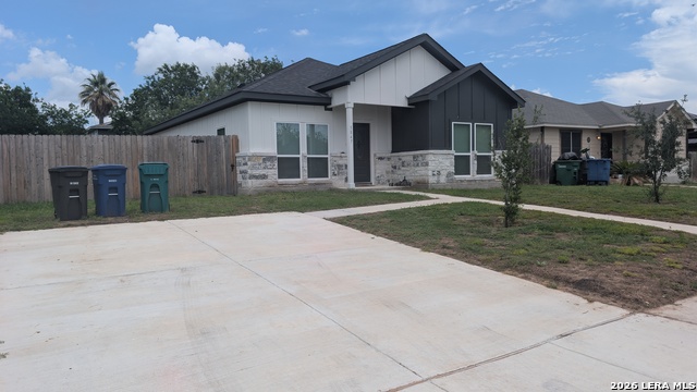 5847 Tree View Property Photo 4