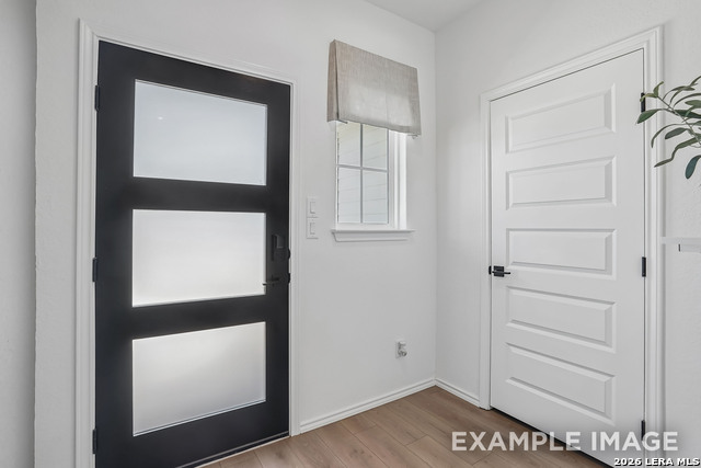6020 Lakeview Pointe Property Photo 5