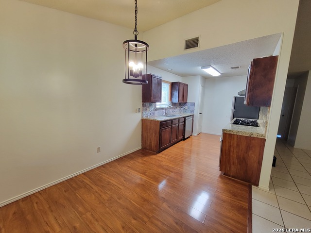 189 Meadowland Property Photo 3