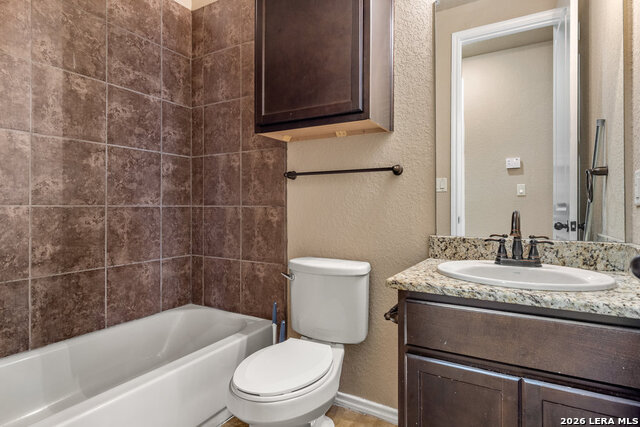 216 Stone Gate Dr Property Photo 6
