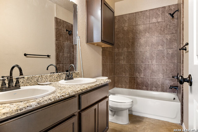 216 Stone Gate Dr Property Photo 11