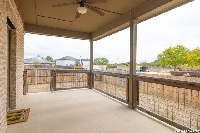 216 Stone Gate Dr Property Photo 12