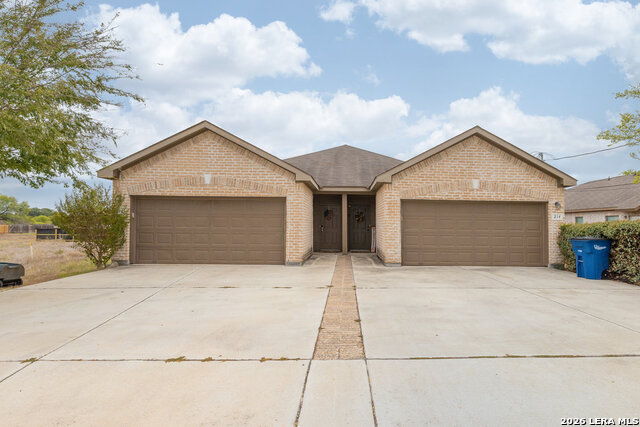 216 Stone Gate Dr Property Photo 13