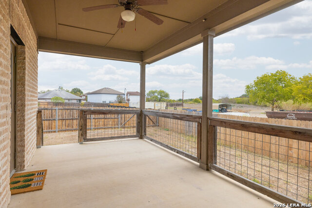216 Stone Gate Dr Property Photo 14