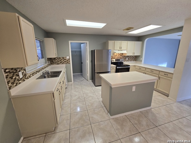 10311 Fork Crk Property Photo 12