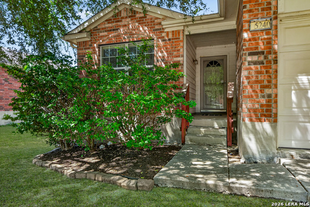 5240 Brookline Property Photo 3