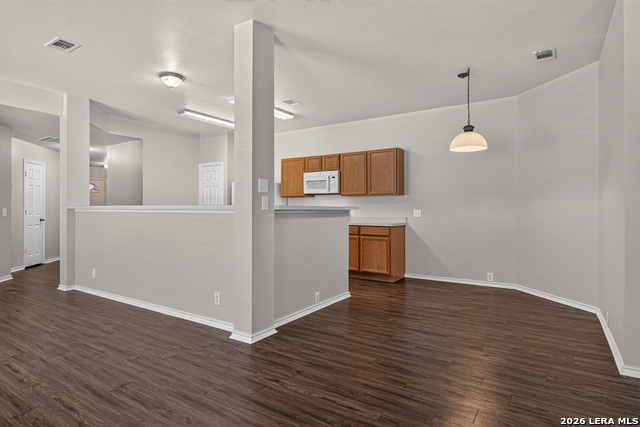 5240 Brookline Property Photo 9