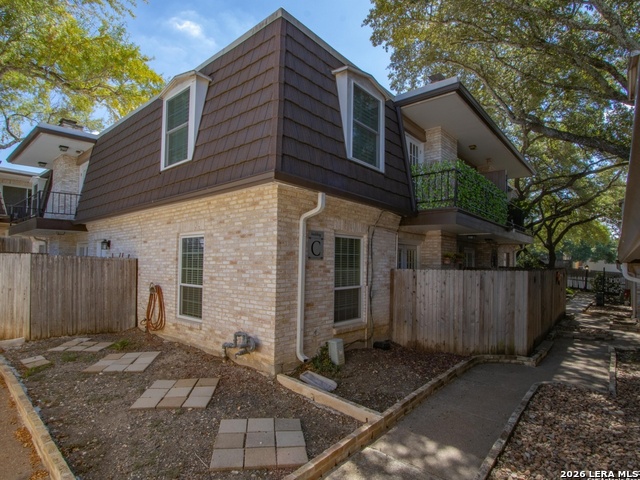 8030 Broadway Property Photo 2