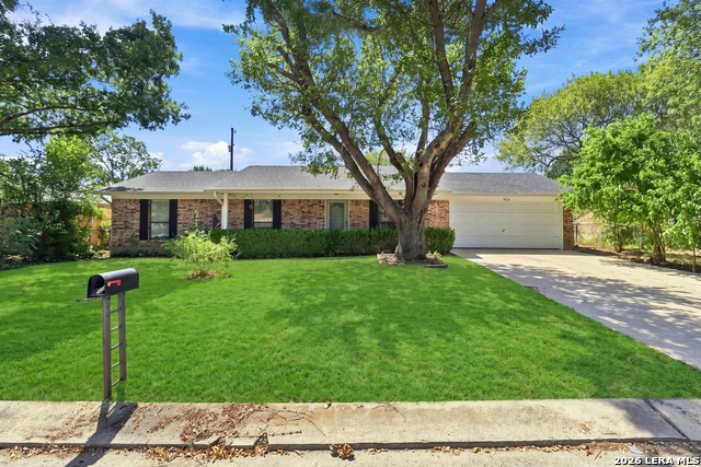 933 Lazy Trl Property Photo 2